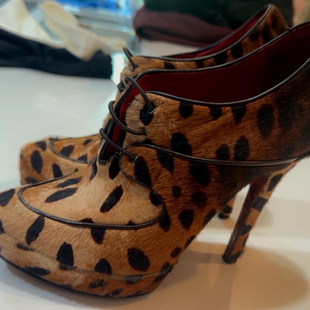 Cesare Paciotti Cheetah Print Fur Heels Size 39